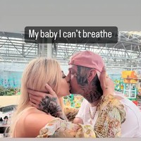 Aaron Carter diketahui menjalin hubungan dengan Melanie Martin sejak 2020. Keduanya telah memiliki satu anak lelaki bernama Prince. Foto: Instagram