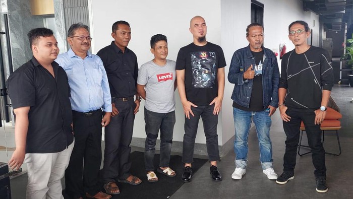 Ahmad Dhani Bersama Pencipta Lagu Minang
