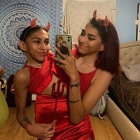 Mengenai pernikahan, Carmen mengaku belum memikirkan hal tersebut karena merasa masih terlalu muda. Daripada menjadi istri, Carmen mengaku lebih tertarik untuk mencari pasangan hidup tanpa ikatan pernikahan. Hal itu bisa jadi tidak mudah mengingat banyak pria menjadikan mereka fantasi.Nomor satu adalah karena kembar dempet dan hal lain adalah pikiran orang-orang bercinta dengan dua orang sekaligus, jelas Carmen di acara TLC.Foto: Instagram