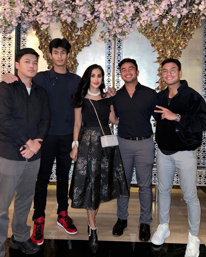 diah permatasari diah permatasari