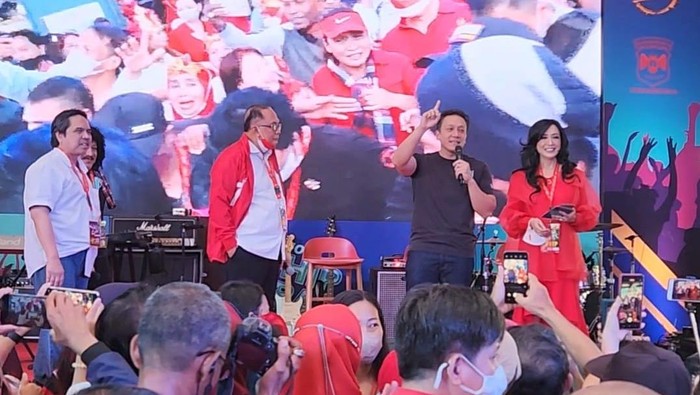 Diaz Hendropriyono hadiri reuni relawan Ahok