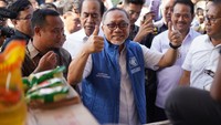 Zulkifli Hasan mengatakan, harga sembako di pasar Pabaeng-baeng sangat terkendali bahkan harganya di bawah harga rata-rata nasional.