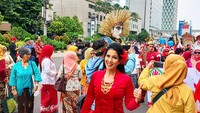 Kegiatan ini bertujuan untuk meningkatkan jiwa patriotisme bangsa dan melestarikan budaya Nusantara, sekaligus upaya mencegah terorisme di Tanah Air. Kepala BNPT Boy Rafli Amar mengatakan kebaya adalah identitas budaya nasional. Budaya bangsa adalah vaksin yang efektif untuk mencegah berkembangnya virus intoleransi, radikalisme, dan terorisme. Pasalnya, dalam budaya bangsa terkandung nilai-nilai penghormatan terhadap keragaman antarsuku bangsa di Indonesia.
