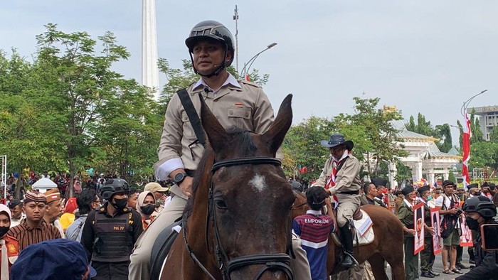 Kemeriahan Parade Soerabaja Djoeang memperingati Hari Pahlawan