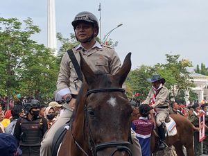 Pertama Kalinya Walkot Eri Naik Kuda di Hari Pahlawan: Rodok Ndredeg Rek!