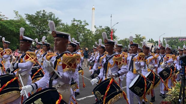Kemeriahan Parade Soerabaja Djoeang memperingati Hari Pahlawan