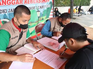 6 Pembuang Sampah Sembarangan Kena OTT di CFD Hari Ini