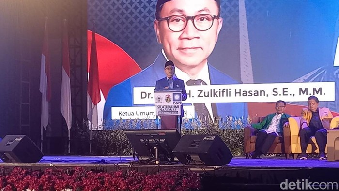 Ketum PAN Zulkifli Hasan.
