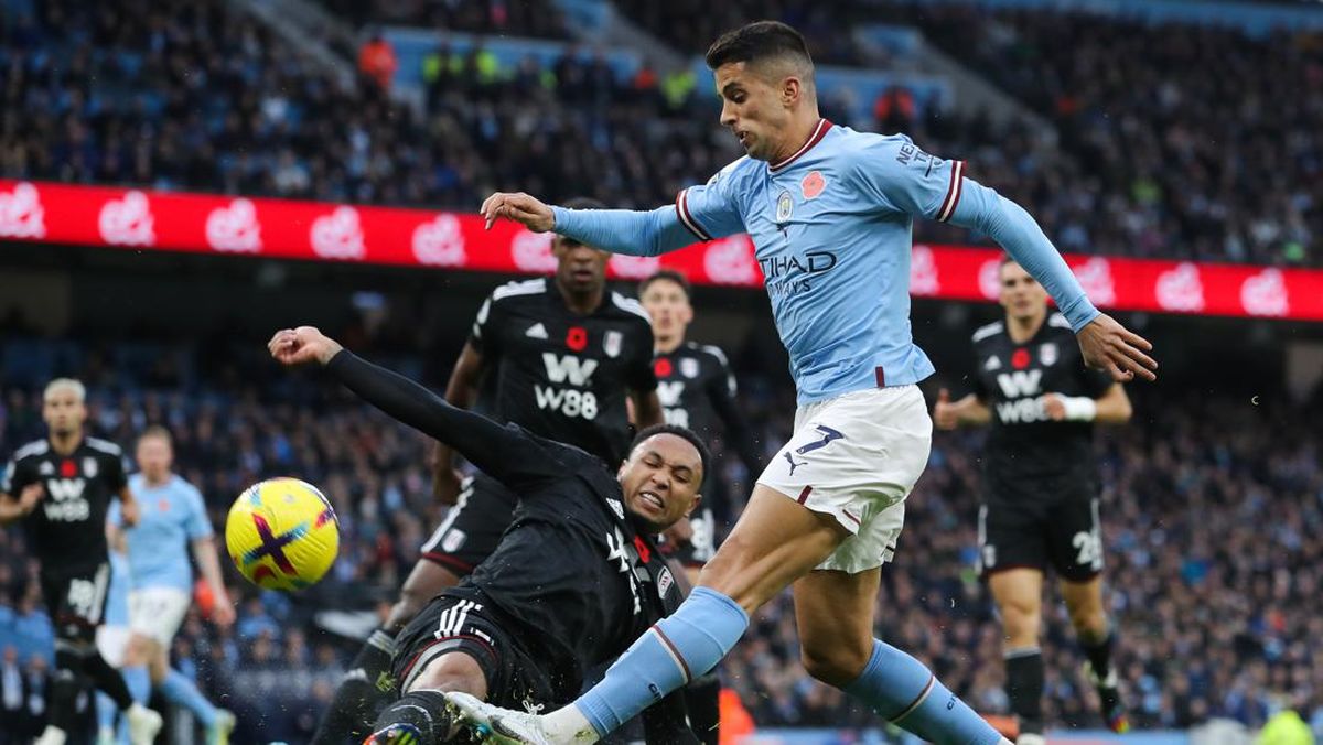 Tricampeão Manchester City perde na rodada finalJogada 10