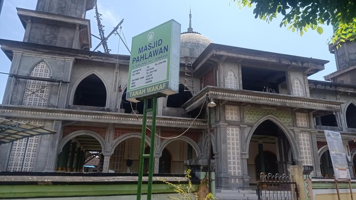 Masjid Pahlawan yang terletak di Banjar Air Kuning, Kecamatan Jembrana, Kabupaten Jembrana, Sabtu (05/11/2022).