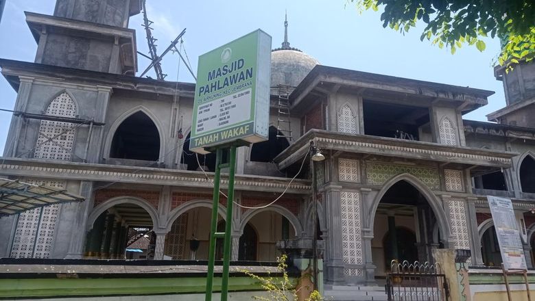 Masjid Pahlawan yang terletak di Banjar Air Kuning, Kecamatan Jembrana, Kabupaten Jembrana, Sabtu (05/11/2022). Masjid Pahlawan yang terletak di Banjar Air Kuning, Kecamatan Jembrana, Kabupaten Jembrana, Sabtu (05/11/2022).
