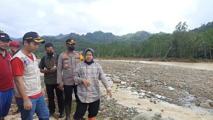 mensos di trenggalek pantau banjir
