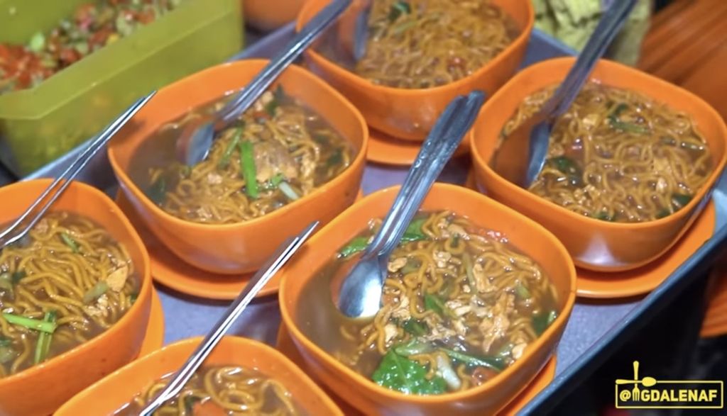Mie Nyemek Favorit Kahiyang Ayu