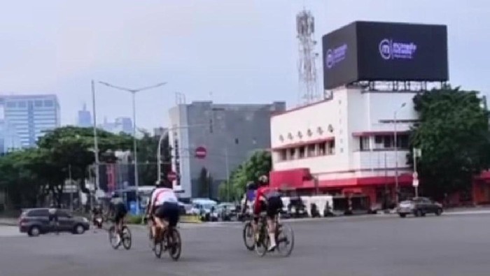 Mobil Tabrak Lari Sepeda di Harmoni: Ini 7 Hal yang Diketahui