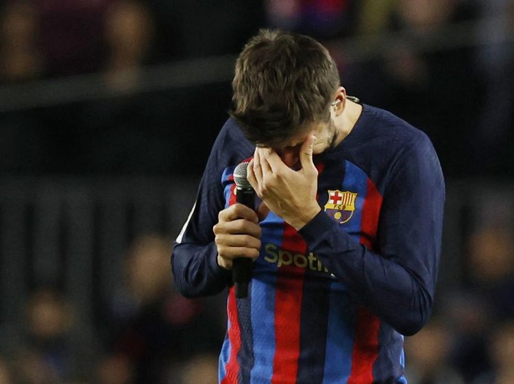 Tangisan Gerard Pique Saat Berpisah dari Barcelona