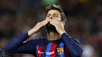 Gerard Pique meraih 20 gelar selama memperkuat Barcelona. (Foto: Reuters/Albert Gea)