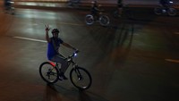 Dengan penutupan Jalan Sheikh Zayed di kedua arah, RTA telah menyarankan pengendara sepeda untuk mengikuti pengalihan dan menggunakan rute alternatif seperti Jalan Al Wasl, Jalan Al Khail, Jalan Meydan, Jalan Al Asayel, Jalan Zabeel, Jalan 2 Desember dan Jalan Al Hadika , untuk mencapai tujuan mereka.