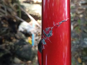 Penampakan Kerusakan Roadbike yang Ditabrak Lari Mobil di Harmoni