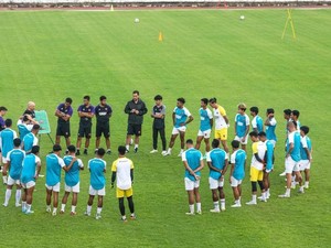 Zulkifli Syukur Minta Pelatih PSM Siasati Latihan Agar Pemain Tak Jenuh