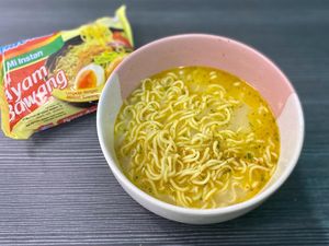 Trik Masak Indomie Ayam Bawang Pakai Margarin Rasanya Kayak Ramen