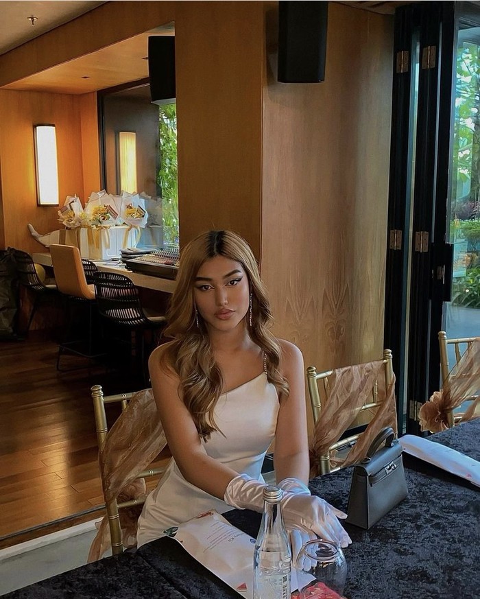 Victoria Dharmamulya, Victoria Dharmamulya,