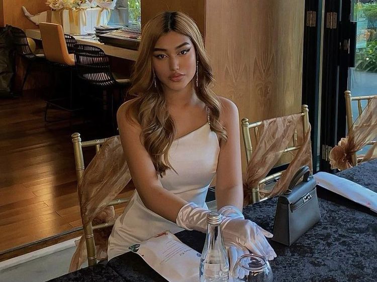 Victoria Dharmamulya, Aspri Hotman Paris ke-80 yang Doyan Steak