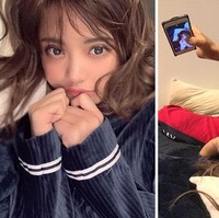 Lagi-lagi kaki bisa jadi pengganti tripod. Di balik foto selfie imut Vienna, dia menggunakan kakinya sendiri sebagai tripod. Foto: Dok. Instagram @viennadoll_official