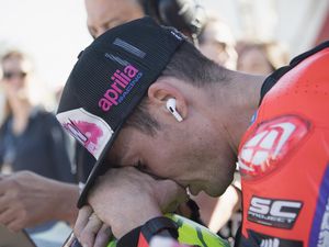 Aleix Espargaro Patah Hati Usai Gagal Finis Ketiga
