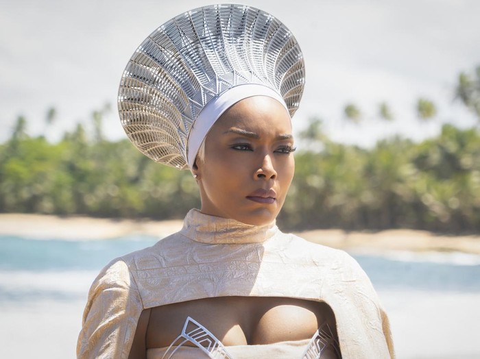 Angela Bassett as Ramonda in Marvel Studios BLACK PANTHER: WAKANDA FOREVER. Photo by Annette Brown. © 2022 MARVEL.