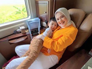 Alasan Cut Meyriska Bawa Anak ke Psikolog