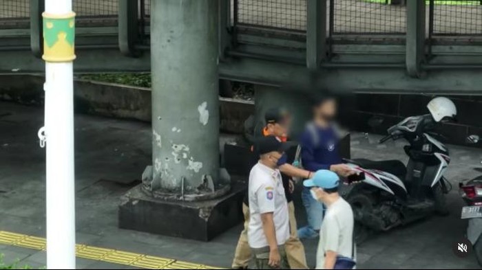 Drone pemantau pembuang sampah sembarang di Jakarta
