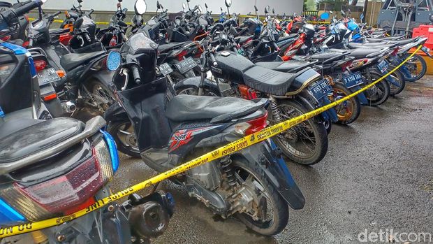 Ekspos kasus perjudian sabung ayam di Kabupaten Bandung