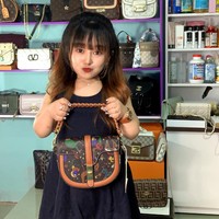 Ut Mini dulu merasa rendah diri dengan penampilannya. Namun kini dia tidak lagi mencela dirinya sendiri. Foto: Facebook