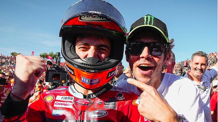 Francesco Bagnaia dan Valentino Rossi
