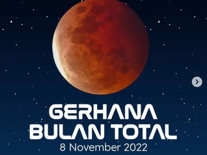 Gerhana Bulan Total terjadi saat posisi Bulan-Matahari-Bumi sejajar. Itu membuat bulan masuk ke umbra bumi. Sehingga saat puncak gerhana terjadi, bulan akan terlihat berwarna merah.