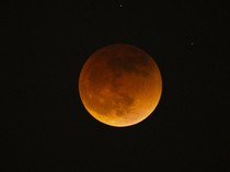 Gerhana Bulan Total Malam Ini Mulai Jam Berapa? Ini Waktunya
