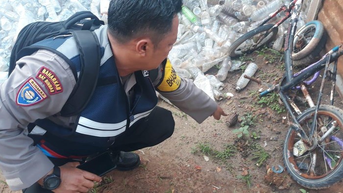 Granat nanas yang ditemukan di tempat rongsokan Jambi