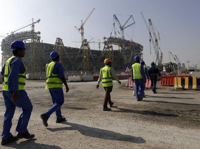 Ironi Pekerja Migran di Balik Gegap Gempita Piala Dunia 2022 Qatar