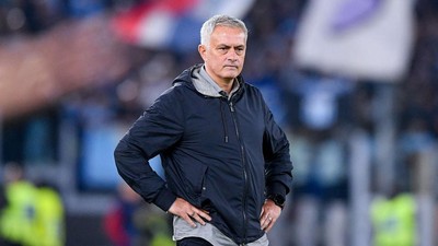 Wajah Kecut Jose Mourinho