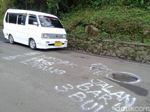Cuaca Ekstrem Diduga Jadi Penyebab Jalan di Cianjur Selatan Rusak