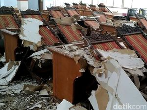 Potret Ruang DPRD Kabupaten Pekalongan Rusak Diterjang Puting Beliung