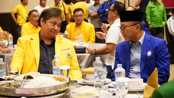 Koalisi Indonesia Bersatu (KIB) menggelar pertemuan hangat di Makassar, Sulawesi Selatan. Ini foto-fotonya.