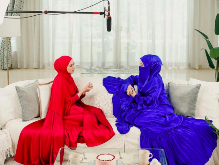 Mira Filzah & Neelofa Mira Filzah & Neelofa