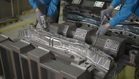 Pertumbuhan produksi alat berat dan komponennya yang diproyeksikan berkisar 30-40 % pada 2022, menurut data dari Himpunan Industri Alat Berat Indonesia (Hinabi) produksi tahun 2022 akan berkisar di angka 8.000 unit.