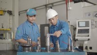 Isra Presisi Indonesia yang bergerak di bidang industri mesin dan perkakas mesin untuk pengerjaan logam itu mengaku prospek bisnis komponen otomotif dan alat berat masih sangat potensial pada 2022 maupun tahun depan. 