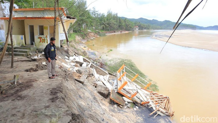 pantai soge pacitan