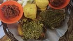 Pedas Nampol! 20 Ayam Cabe Ijo Enak Ada di Sini