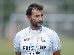 Senangnya Medina Laga Kandang Persis Solo Boleh Disaksikan Penonton