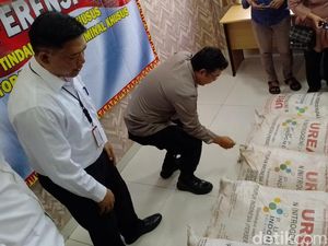 Jual Pupuk Bersubsidi di Atas HET, 2 Pria di Lampung Ditangkap