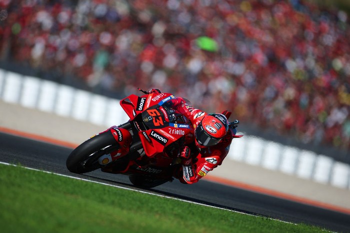 VALENCIA, SPAIN - NOVEMBER 06: Francesco Bagnaia of Italy and Ducati Lenovo Team, during the race of the Gran Premio Motul de la Comunitat Valenciana at Ricardo Tormo Circuit on November 06, 2022 in Valencia, Spain. (Photo by Eric Alonso/Getty Images)